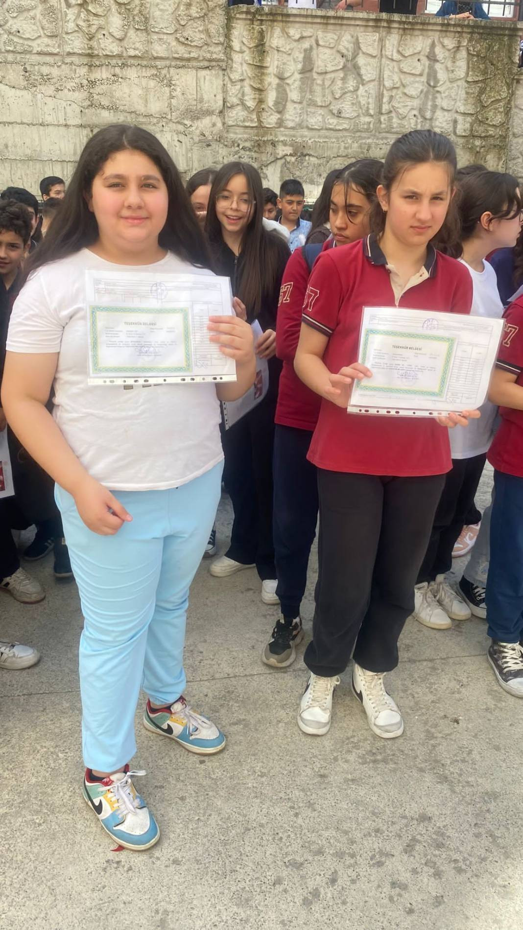 Yaklaşık 19 milyon öğrenci karnesini alarak yaz tatiline girdi - Resim: 14